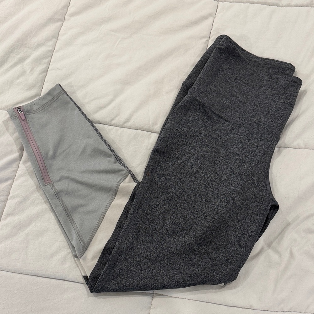 Old Navy Charcoal and Light Gray Leggings